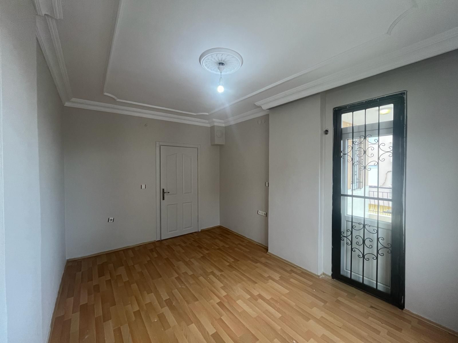 TÜRK EMLAK'TAN YENİ EMEK MAHALLESİNDE EŞYASIZ 3+1 KİRALIK DAİRE