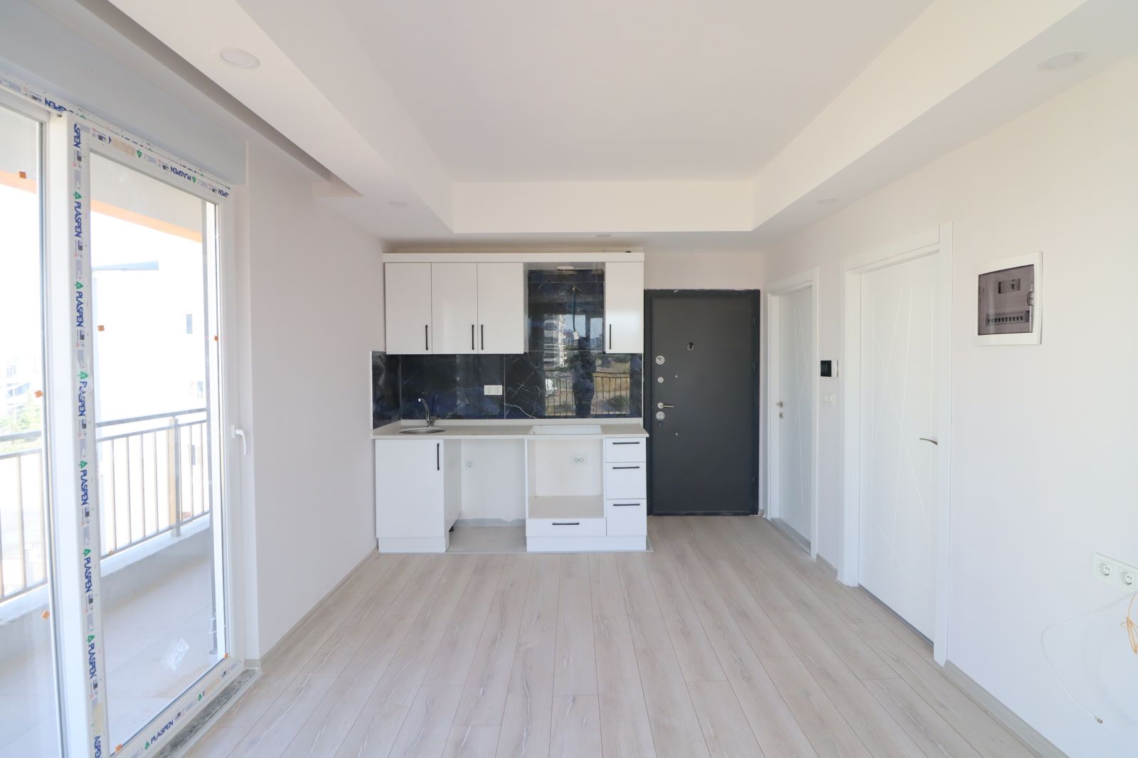 Kepez Fevzi Çakmakta Sıfır Binada Ferah 1+1 Daire