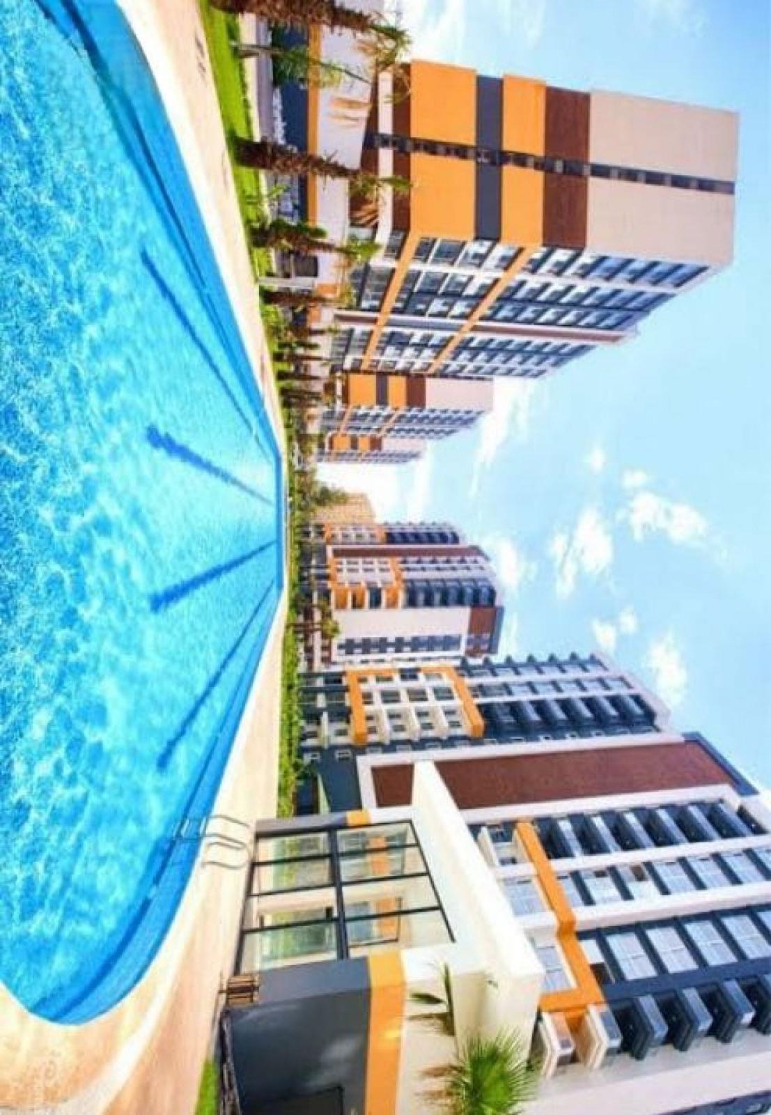 TÜRK EMLAK OFİSİ'NDEN HAVUZLU SİTEDE EŞYALI 1+1 KİRALIK DAİRE